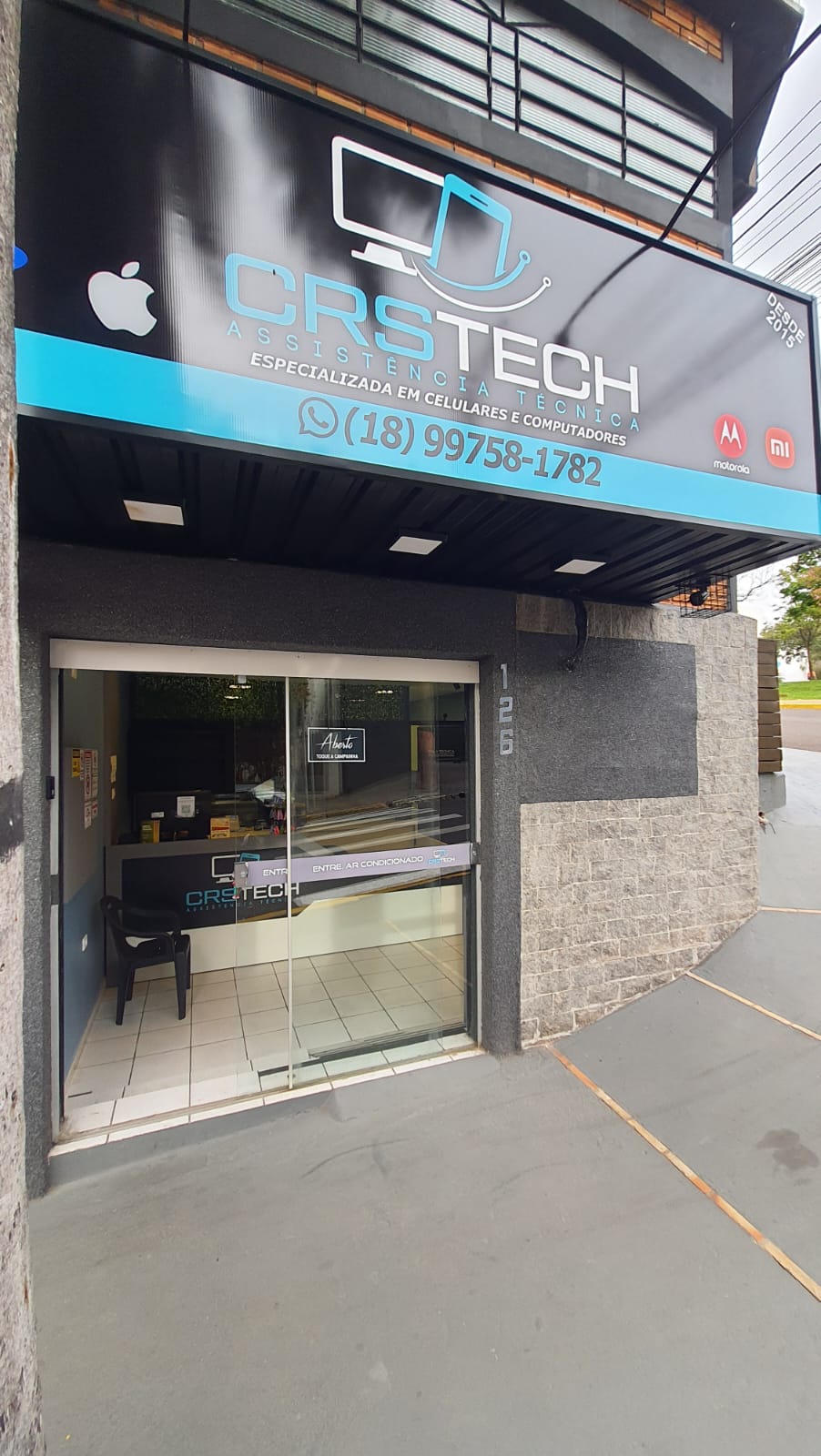 Fachada da loja CRSTECH